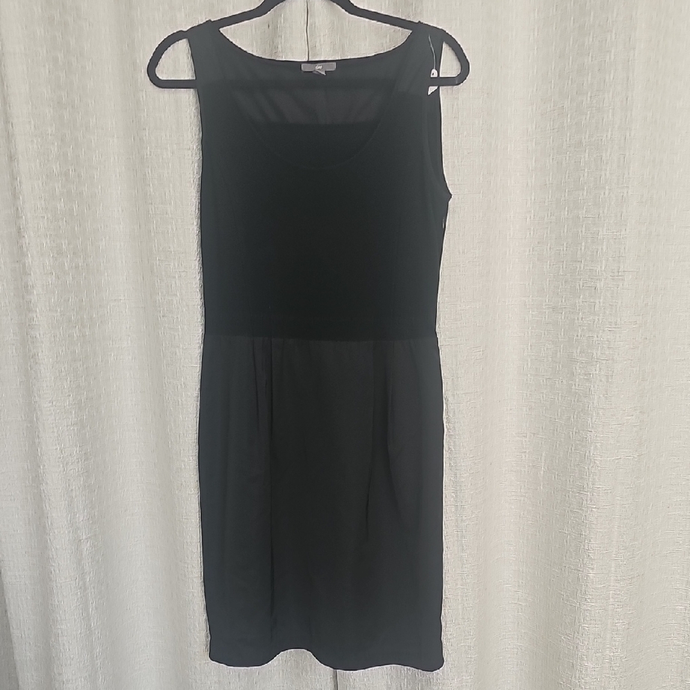 GAP Classic Black Midi Dress